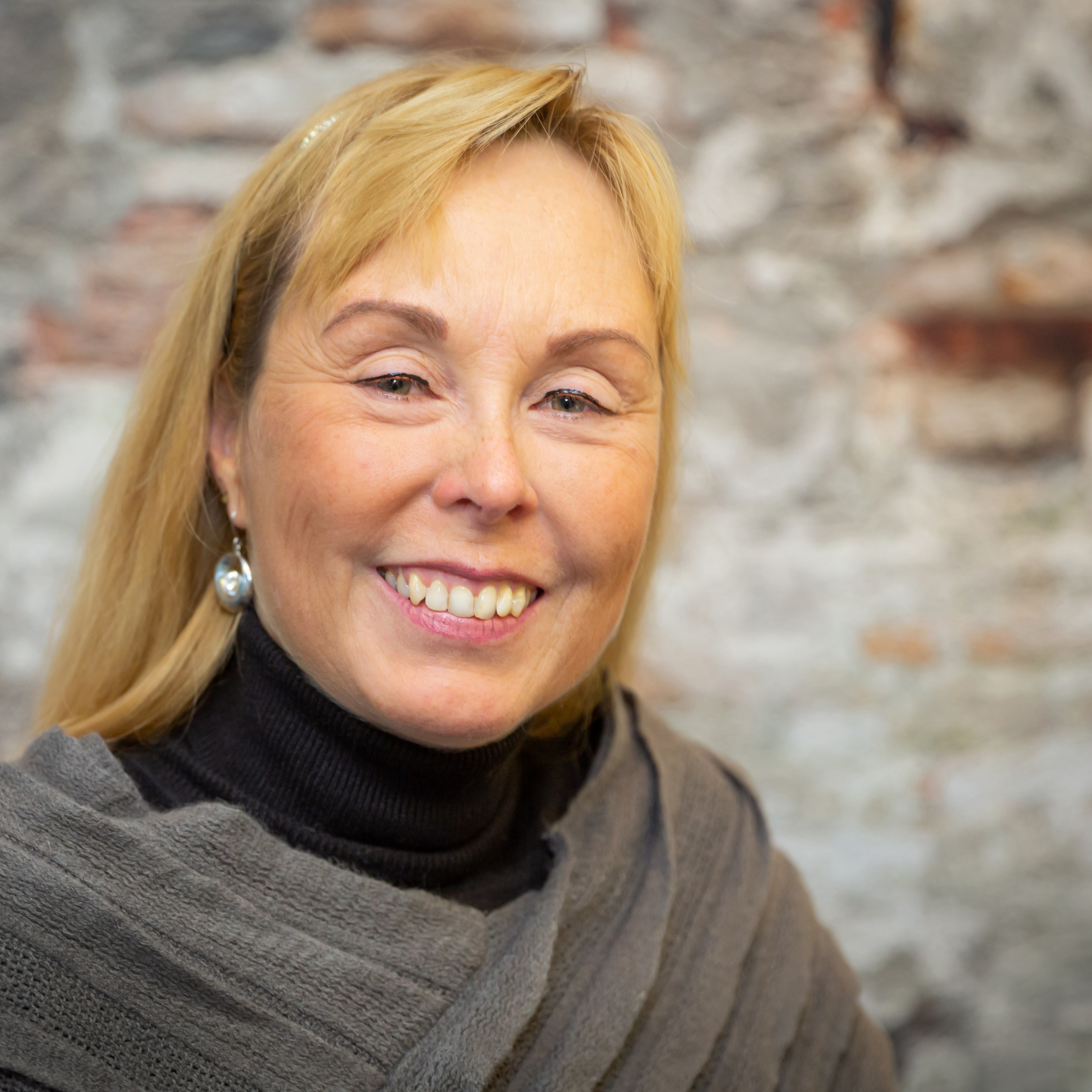 Nathalie Tiebesl